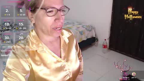 Snapshot of chayla_ruiz chatting on 10.16.25 CHAYLA VICTORIA RUIZ online show from 10.16.25