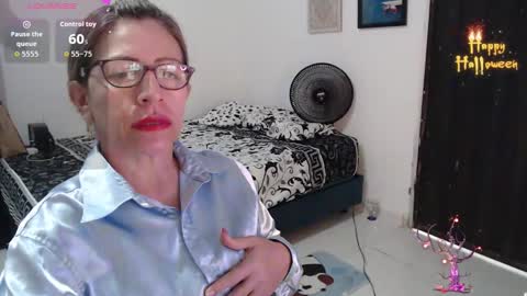 Snapshot of chayla_ruiz chatting on 10.22.25 CHAYLA VICTORIA RUIZ online show from 10.22.25