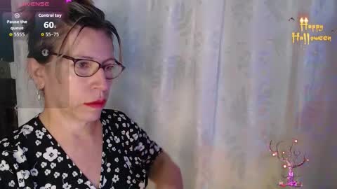 Snapshot of chayla_ruiz chatting on 11.20.25 CHAYLA VICTORIA RUIZ online show from 11.20.25