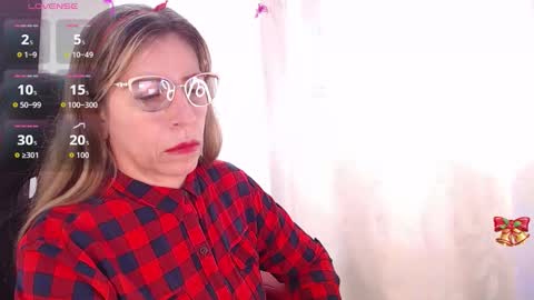 Snapshot of chayla_ruiz chatting on 12.05.25 CHAYLA VICTORIA RUIZ online show from 12.05.25