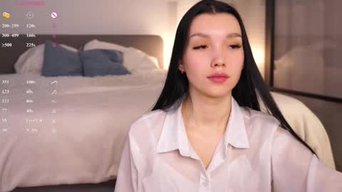 Snapshot of cheekie_breekie chatting on 02.07.26 Lia online show from 02.07.26