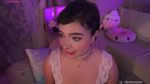 Snapshot of cheerrysweett chatting on 03.24.26 Baby Cherry online show from 03.24.26