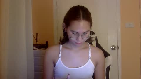 chelly4u69 online show from 12.22.25