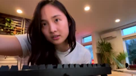 chellybear101 online show from 12.04.25