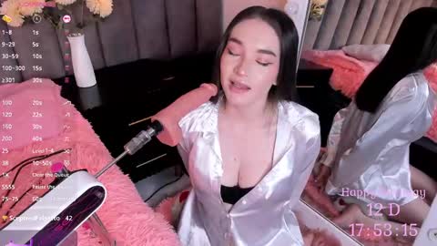 Snapshot of chelsea_bolton_ chatting on 09.30.25 chelsea_bolton_ online show from 09.30.25