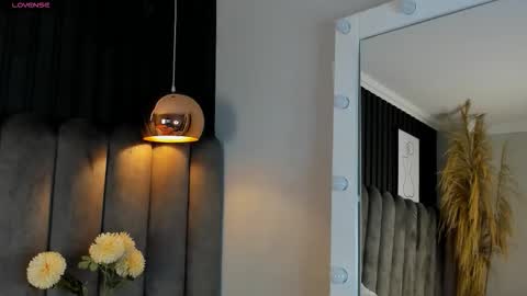 Snapshot of chelsea_bolton_ chatting on 10.29.25 chelsea_bolton_ online show from 10.29.25