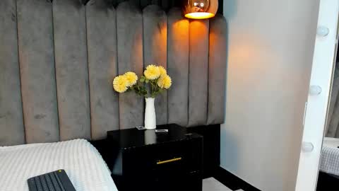 Snapshot of chelsea_bolton_ chatting on 11.15.25 chelsea_bolton_ online show from 11.15.25