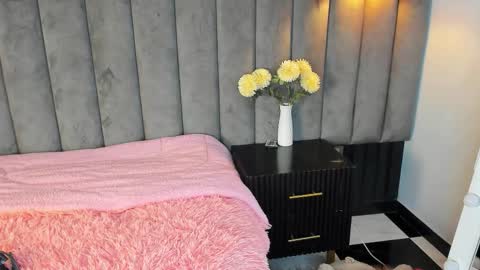 Snapshot of chelsea_bolton_ chatting on 11.19.25 chelsea_bolton_ online show from 11.19.25