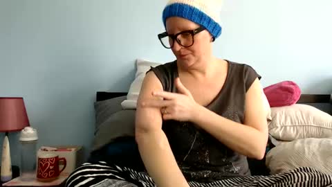 Snapshot of chelseasentra1 chatting on 12.21.25 Chelsea online show from 12.21.25