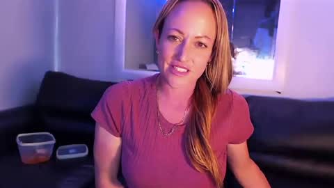 Snapshot of chelseelynn chatting on 01.06.26 chelsee lynn online show from 01.06.26