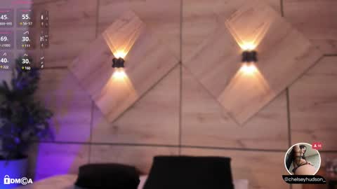 Snapshot of chelsey_hudson chatting on 02.10.25 chelsey_hudson online show from 02.10.25