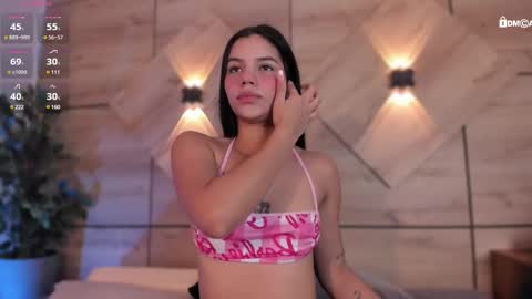 Snapshot of chelsey_hudson chatting on 02.14.25 chelsey_hudson online show from 02.14.25