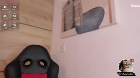 Snapshot of chelsey_hudson chatting on 02.25.25 chelsey_hudson online show from 02.25.25