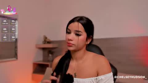 Snapshot of chelsey_hudson chatting on 12.03.25 chelsey_hudson online show from 12.03.25