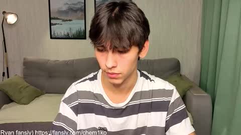 Snapshot of chem1ko chatting on 09.09.25 LUCASRYANPVT IS OPEN online show from 09.09.25