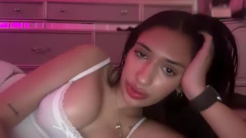Snapshot of cherliecarmen chatting on 01.29.25 cherliecarmen online show from 01.29.25