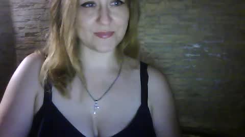 Snapshot of cherry04383 chatting on 07.26.26 cherry04383 online show from 07.26.26