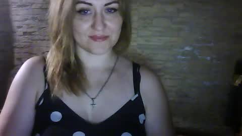 Snapshot of cherry04383 chatting on 07.28.26 cherry04383 online show from 07.28.26