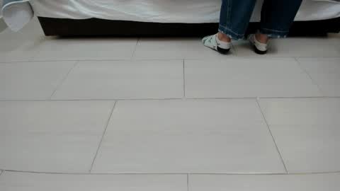 Emma  online show from 11.23.25