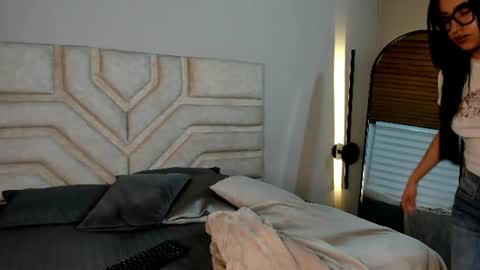 cherry_bunnyx online show from 06.14.26