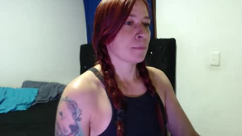 Snapshot of cherry_cam30 chatting on 01.05.25 cherry aleja online show from 01.05.25