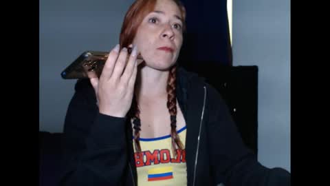 Snapshot of cherry_cam30 chatting on 09.29.25 cherry aleja online show from 09.29.25