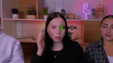 Snapshot of cherry_nya chatting on 11.04.25 cherry nya online show from 11.04.25