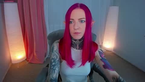 Roxy online show from 02.21.25