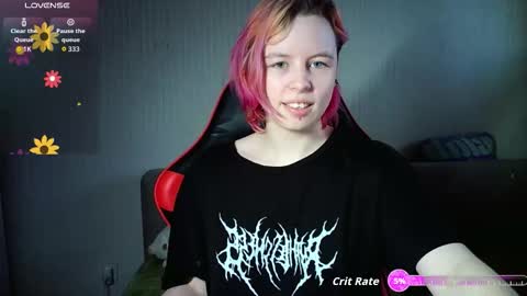 Snapshot of cherrybaby_0 chatting on 09.24.25 cherrybaby_0 online show from 09.24.25