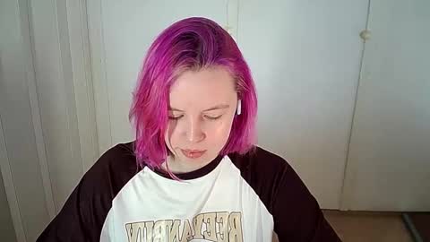 Snapshot of cherrybaby_0 chatting on 02.28.26 cherrybaby_0 online show from 02.28.26