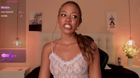 Snapshot of cherrybr_ chatting on 02.01.25 Cherry Lady online show from 02.01.25