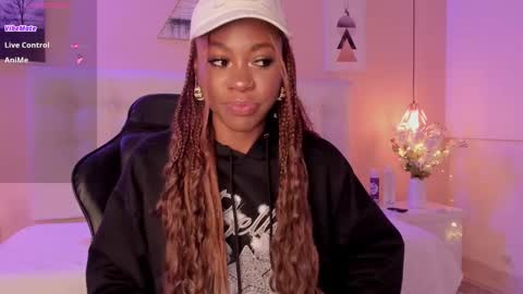 Snapshot of cherrybr_ chatting on 02.09.25 Cherry Lady online show from 02.09.25