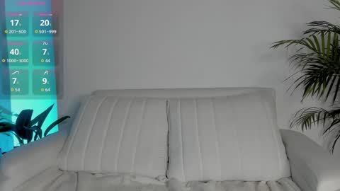 Snapshot of cherrybr_ chatting on 10.11.25 Cherry Lady online show from 10.11.25