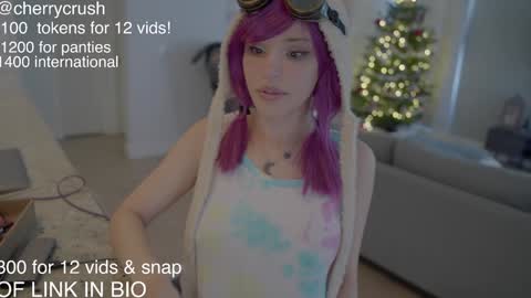 Cherry Crush  online show from 12.02.24