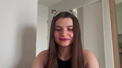 Lina online show from 12.26.24