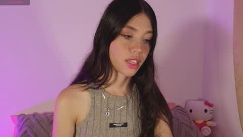 Snapshot of cheryelfox chatting on 10.10.25 cheryelfox online show from 10.10.25