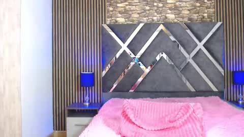 Cheryl online show from 11.26.25