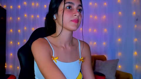 Snapshot of cherylbutler chatting on 02.11.25 Cheryl online show from 02.11.25