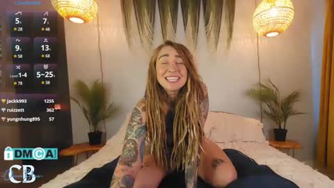 Chevi Blue online show from 02.06.25