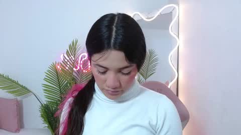 Snapshot of chiara_tay chatting on 09.27.25 Chiara online show from 09.27.25