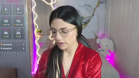 Snapshot of chiara_tay chatting on 04.11.26 Chiara online show from 04.11.26