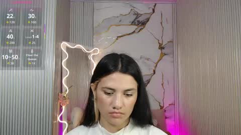 Snapshot of chiara_tay chatting on 05.12.26 Chiara online show from 05.12.26