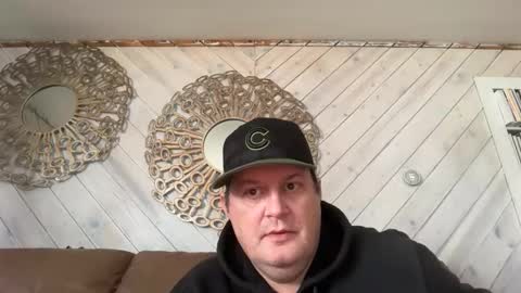 Snapshot of chicago23bulls chatting on 03.05.25 chicago23bulls online show from 03.05.25