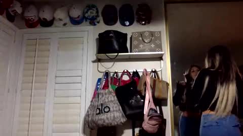 chicagobabe312 online show from 11.27.25