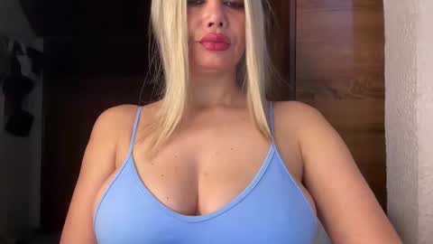 sexypau online show from 11.22.25