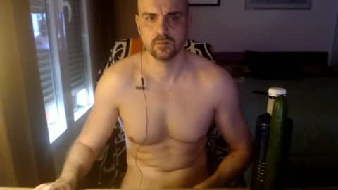 Snapshot of chicocam1983 chatting on 04.04.26 chicocam1983 online show from 04.04.26