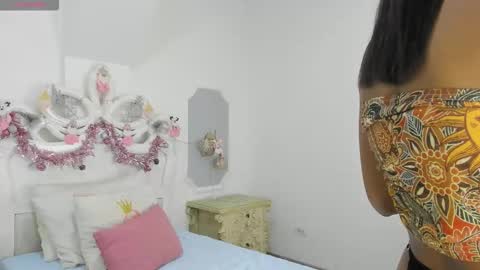 Snapshot of chikibom28 chatting on 12.03.25 Chiki online show from 12.03.25