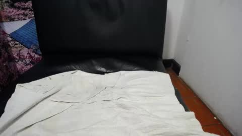 Snapshot of chiky_nastyy chatting on 09.14.25 Chikys online show from 09.14.25