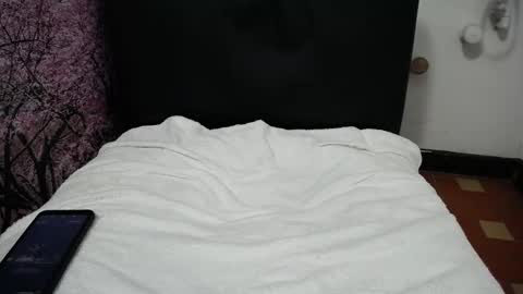 Snapshot of chiky_nastyy chatting on 10.01.25 Chikys online show from 10.01.25