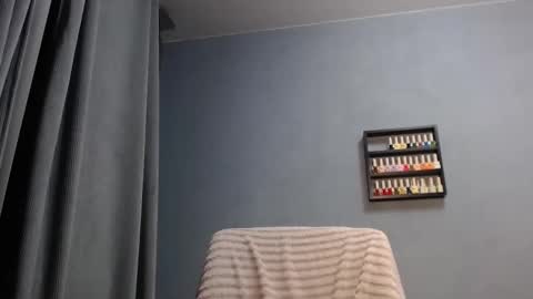 Snapshot of chill_julie chatting on 11.19.25 Juliet online show from 11.19.25